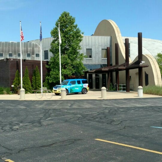 Foto tirada no(a) Indiana Welcome Center por Holly em 6/3/2016