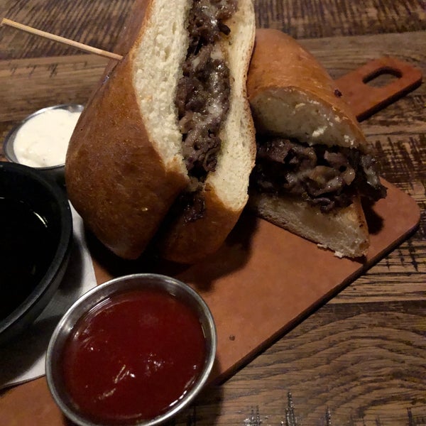 Iron Horse Tavern Downtown Sacramento 25 tips from 1138 visitors