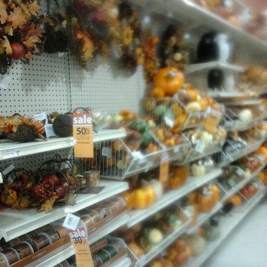 Michaels (Now Closed) Natomas Marketplace 5 tips from 817 visitors