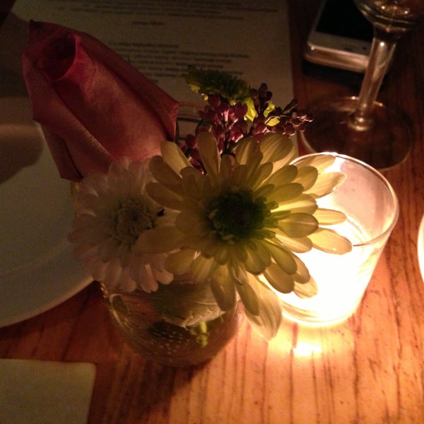 Foto tirada no(a) Home Restaurant por Tiffany L. em 5/4/2013