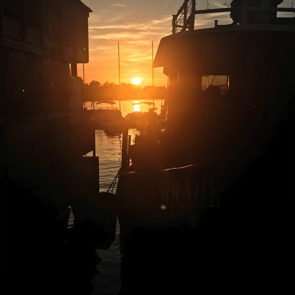 6/10/2017 tarihinde Chris R.ziyaretçi tarafından Cantina Marina'de çekilen fotoğraf