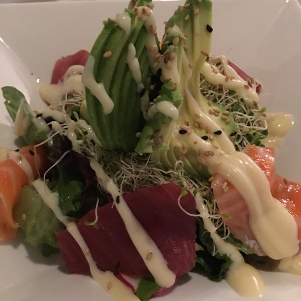 11/20/2016 tarihinde Marielaziyaretçi tarafından Umami Restaurant and Sushi Bar'de çekilen fotoğraf