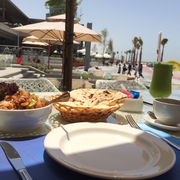 4/11/2014에 Henrik님이 Bahria - Mediterranean Seafood에서 찍은 사진
