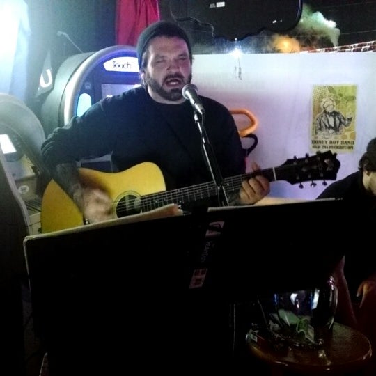 12/25/2013에 Jeff M.님이 McGrady&#39;s Bar에서 찍은 사진