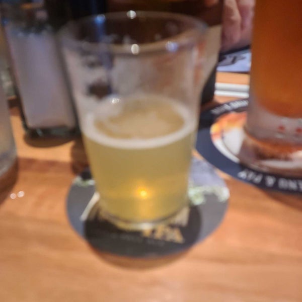 Photo taken at BJ&#39;s Restaurant &amp; Brewhouse by B.J. L. on 2/27/2023