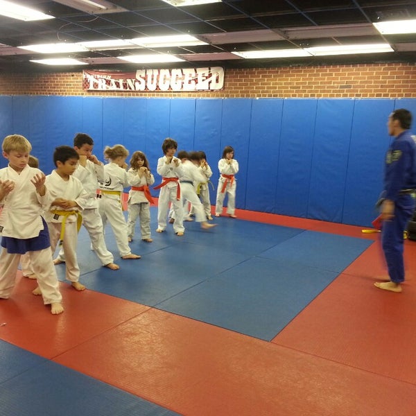 NOVA Mixed Martial Arts Clarendon Courthouse Arlington, VA