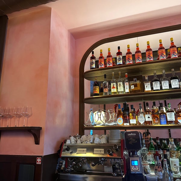 Bar Mario Red Hook 365 Van Brunt St