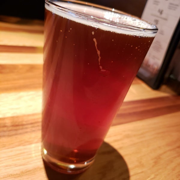 Photo taken at BJ&#39;s Restaurant &amp; Brewhouse by Raymond H. on 2/26/2019