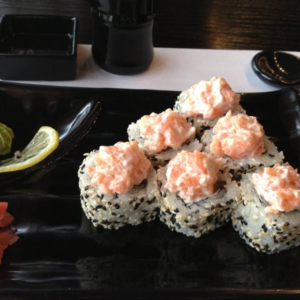 Das Foto wurde bei Суши 360 / Sushi 360 von Irin🌙🌞 am 2/9/2013 aufgenommen