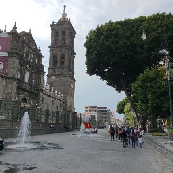 รูปภาพถ่ายที่ Zócalo โดย Josè David P. เมื่อ 1/6/2022