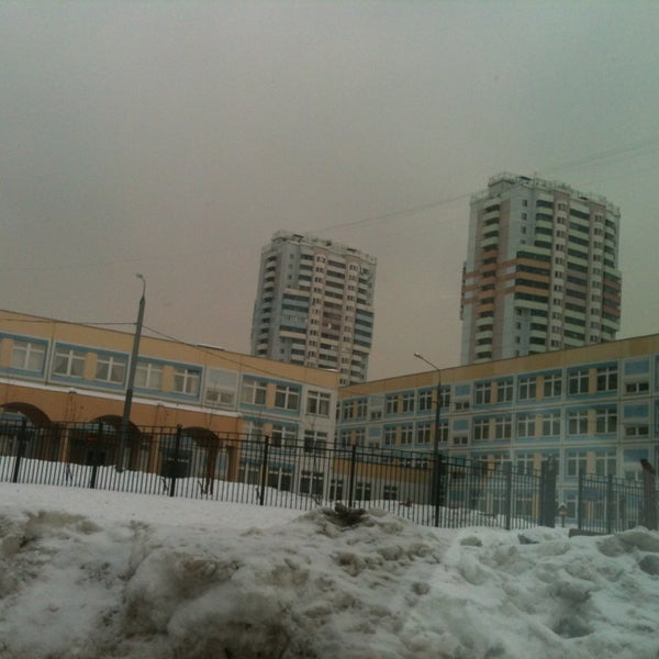 Школа маршала савицкого 6 корп 4. Школа на улице маршала савицкого в москве. Школа олимп на маршала савицкого. Школа олимп на маршала савицкого. Школа 2109 москва.
