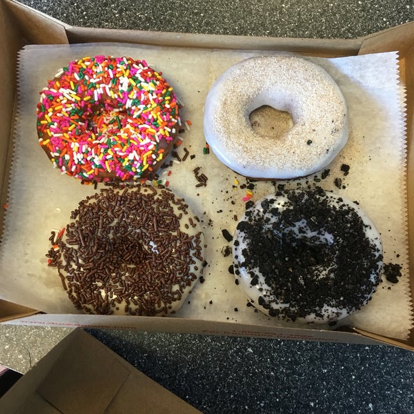 8/21/2016にErica K.がDuck Donutsで撮った写真