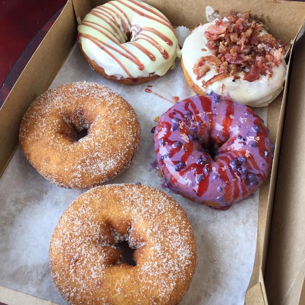 7/4/2016にLanChi N.がDuck Donutsで撮った写真