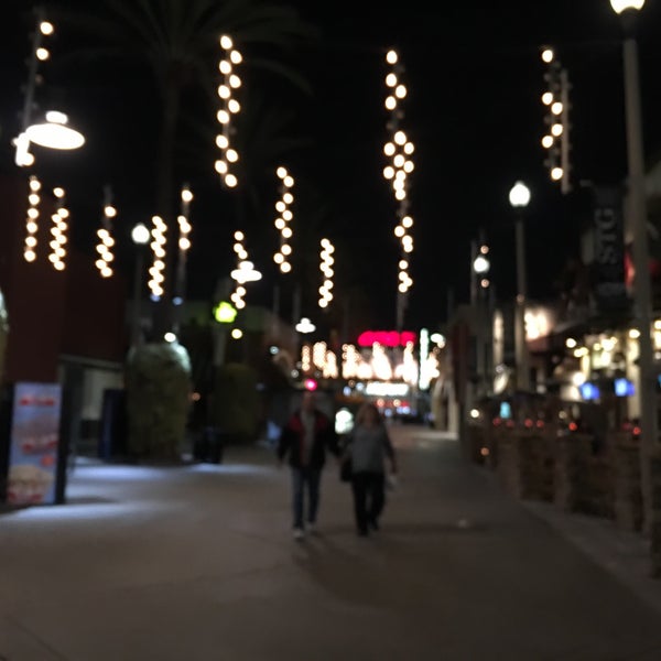 Welcome To The Outlets at Orange - A Shopping Center In Orange, CA