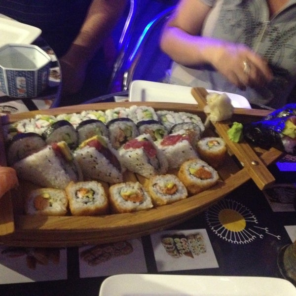 Das Foto wurde bei Tampopo - Sushi Bar von Grigoriy am 7/27/2014 aufgenommen