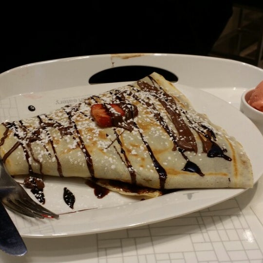 Photo taken at Crepe Delicious by Mohammed on 2/24/2014