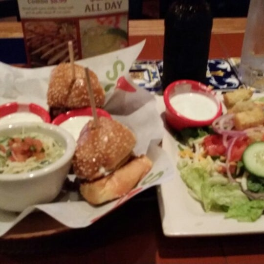 Photo taken at Chili&#39;s Grill &amp; Bar by Joshua W. on 3/20/2014