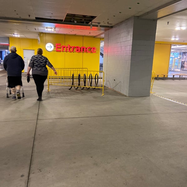 1/15/2022 tarihinde Rodrigo P.ziyaretçi tarafından IKEA Coquitlam'de çekilen fotoğraf