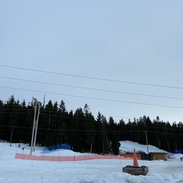 Photo taken at Cypress Mountain Ski Area by Rodrigo P. on 1/23/2022