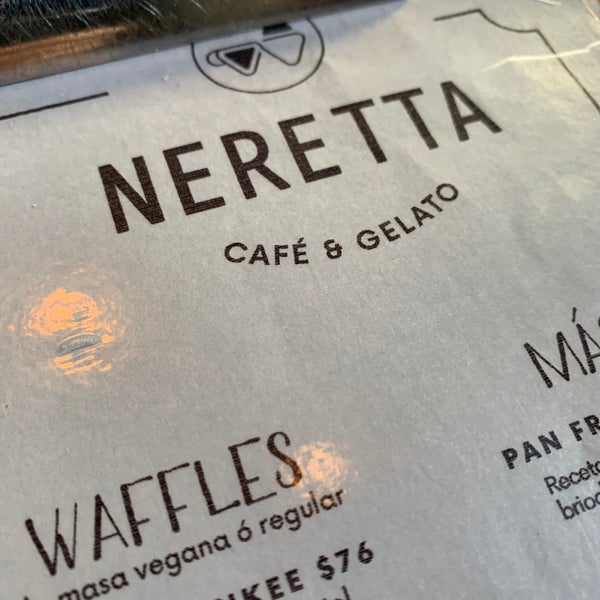 รูปภาพถ่ายที่ Neretta Café &amp; Gelato โดย Abelardo A. เมื่อ 10/27/2019