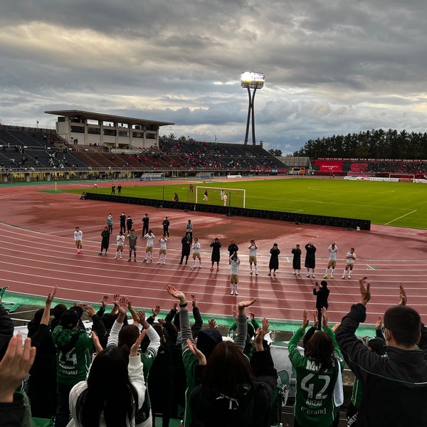Photos At 石川県西部緑地公園陸上競技場アウェイゴール裏 Soccer Field In 金沢市