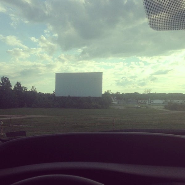Photo taken at Starlight Drive-In by Miko on 7/28/2013