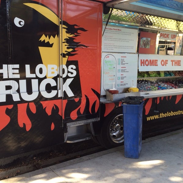 Das Foto wurde bei The Lobos Truck von Ruth N. am 4/17/2014 aufgenommen