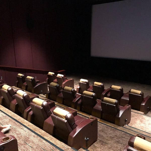 21 cineplex premiere on sale