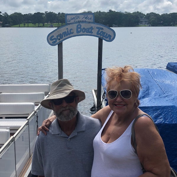 Foto tomada en Scenic Boat Tour  por Amanda M. el 7/9/2018