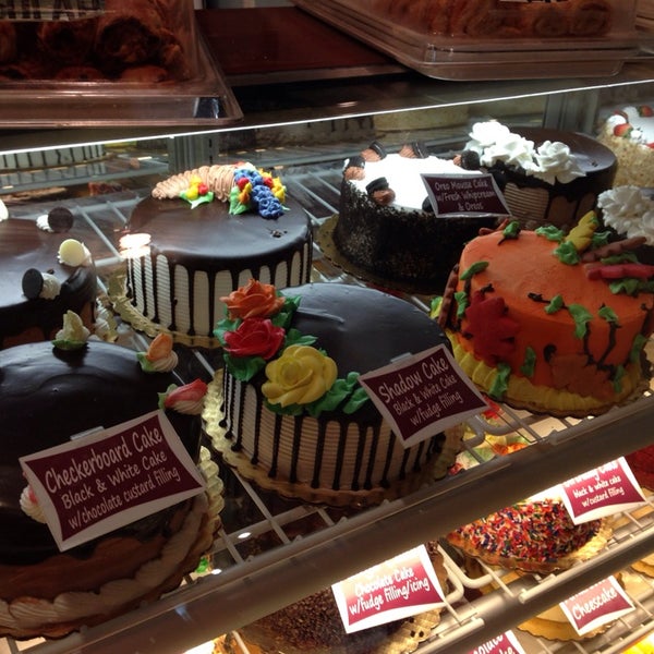 11/9/2013にLiliya K.がBovella’s Pastry Shoppeで撮った写真