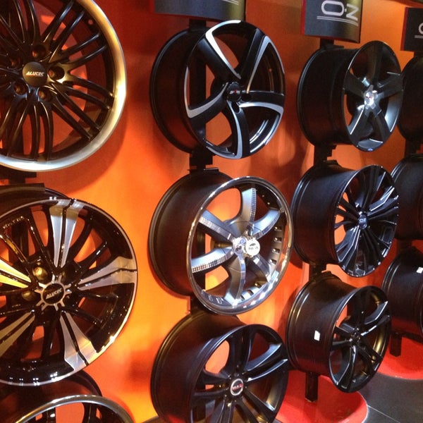 Автобутик брянск. Бутикавто лида. автобутик. auto boutique.