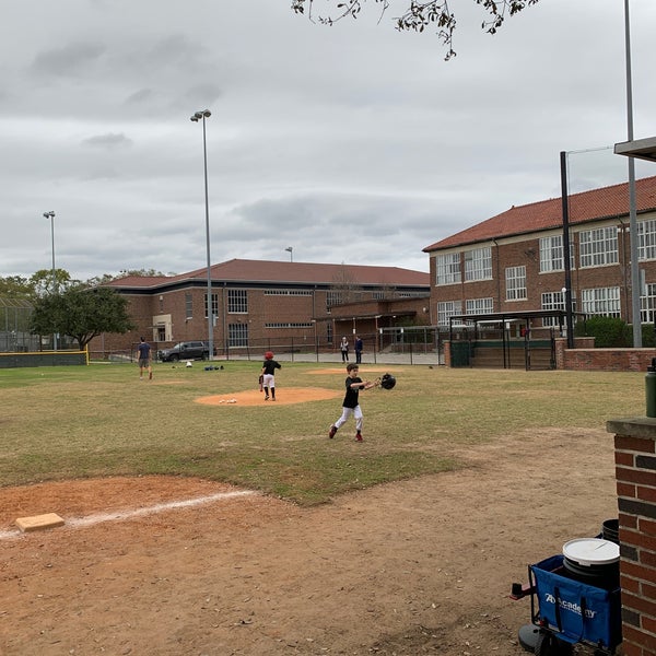 West University Elementary Elementary School in Houston