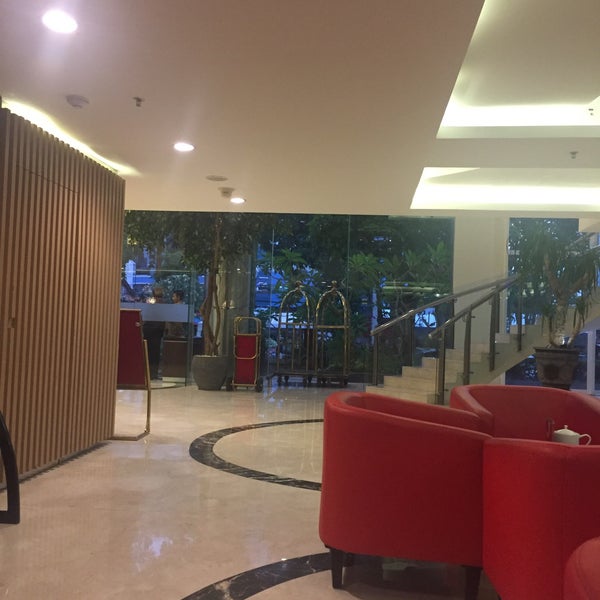5/4/2018 tarihinde FNC❤️✈️ziyaretçi tarafından The Alana Hotel Surabaya'de çekilen fotoğraf