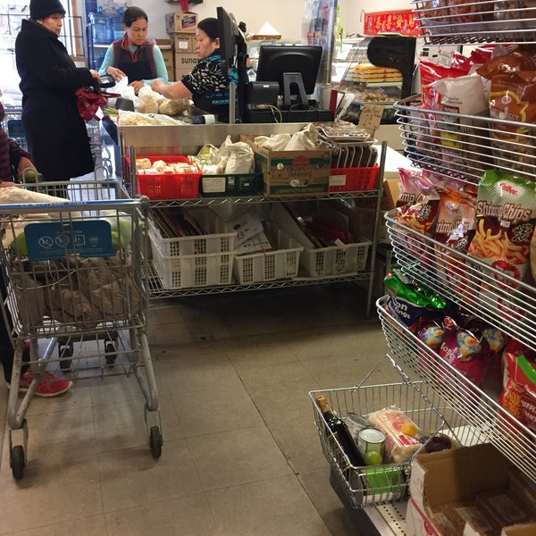 Photos At épicerie Traiteur Montagne Dorée Saint Sauveur