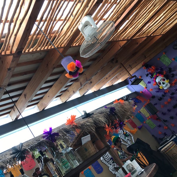 10/29/2017에 Kath S.님이 Jacaranda Mojito-Bar y Café에서 찍은 사진
