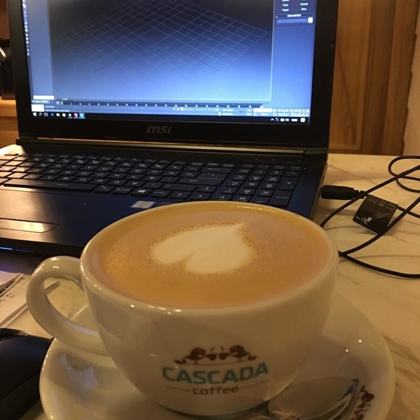 Foto scattata a Cascada Coffee da Ca_3design il 11/15/2016