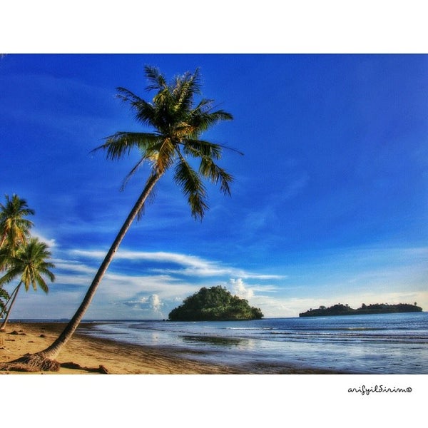 Photos At Pantai Gandoriah Pariaman Padang