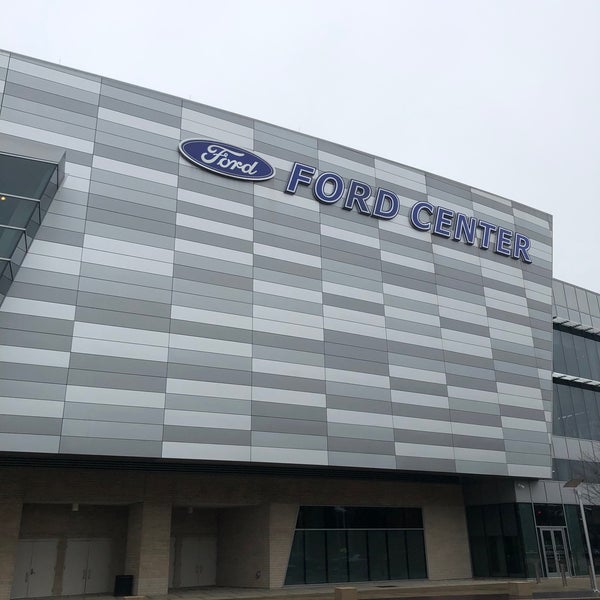 Foto tirada no(a) Ford Center por Brian em 12/8/2022