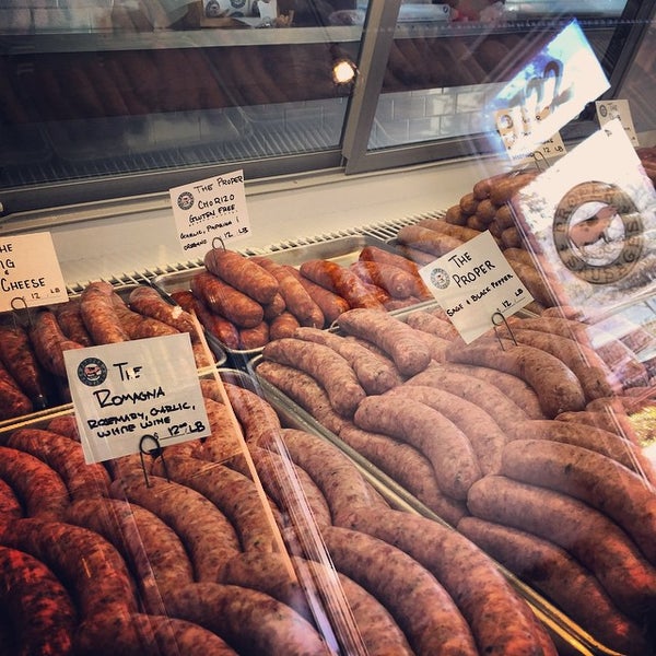 3/6/2015にGabrielがProper Sausagesで撮った写真