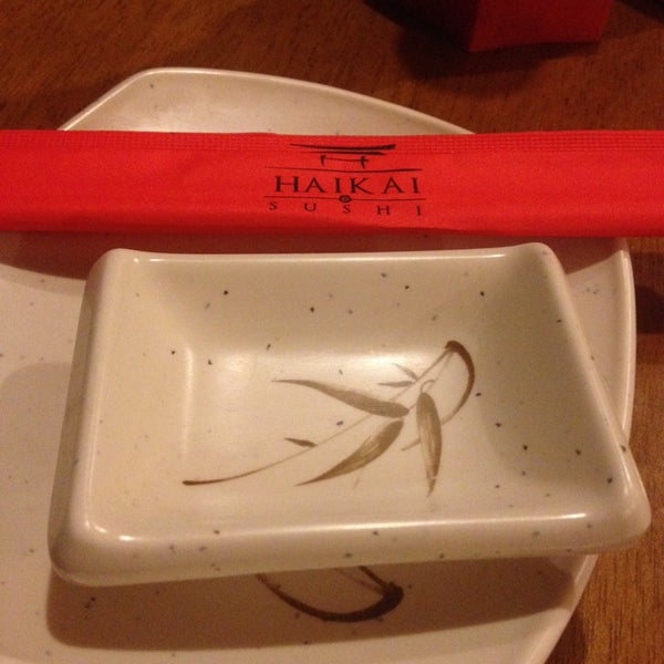 Photo prise au Haikai Sushi par Débora N. le11/21/2014