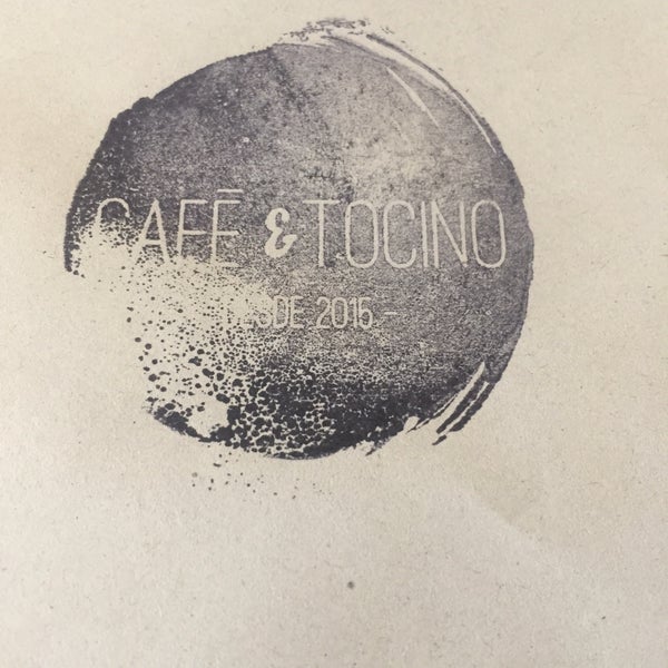 รูปภาพถ่ายที่ Café &amp; Tocino โดย Oliver Vader เมื่อ 5/17/2018