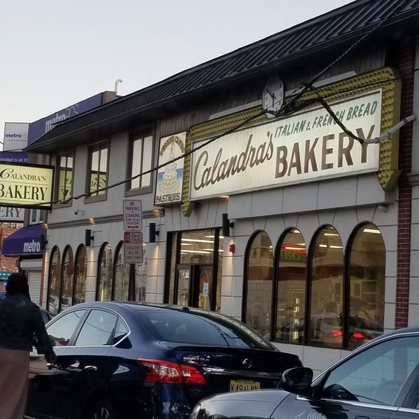 9/17/2019 tarihinde Alayna W.ziyaretçi tarafından Calandra&#39;s Bakery'de çekilen fotoğraf