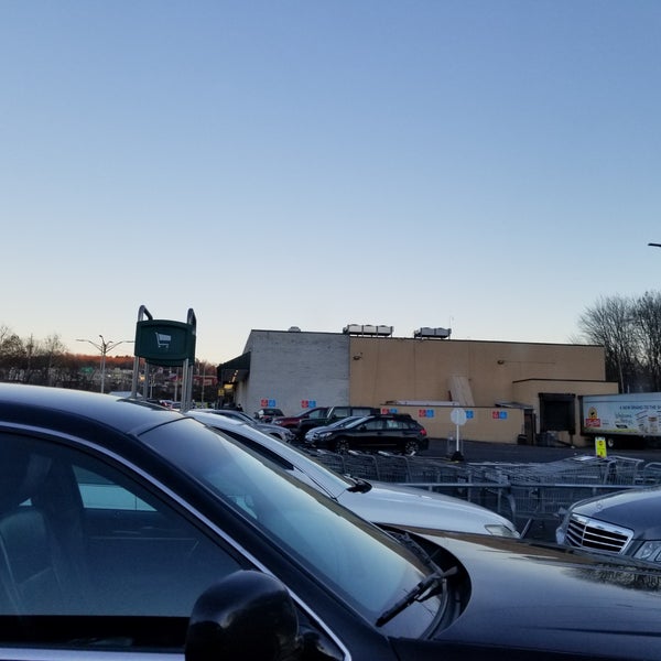 Photo taken at ShopRite of Little Falls by Alayna W. on 12/4/2018