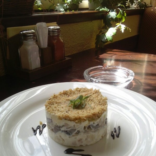 6/20/2013にZinaida A.がRestaurant Pregoで撮った写真