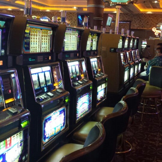 Foto tomada en Blue Chip Casino &amp; Hotel  por John D. el 8/23/2014