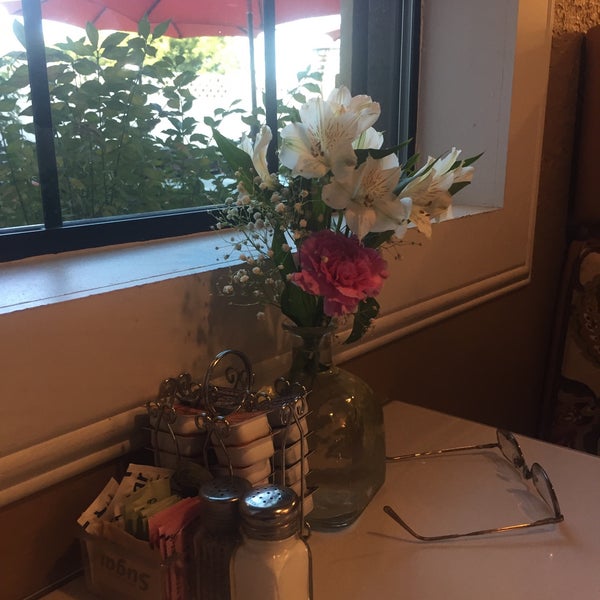 Nibbley's Cafe 10 tips from 249 visitors