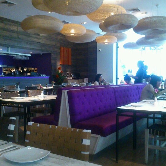 11/30/2012にGabriela M.がSenz Nikkei Restaurantで撮った写真