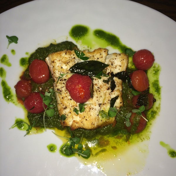 Photo taken at Wolfgang Puck American Grille by Kelly on 8/9/2015