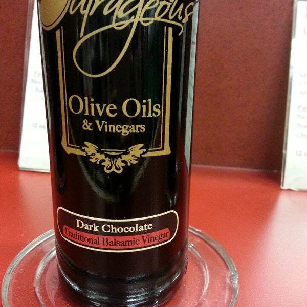 Foto diambil di Outrageous Olive Oils oleh Cup C. pada 4/25/2014