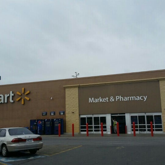 Walmart Supercenter 322 Brownsville Loop